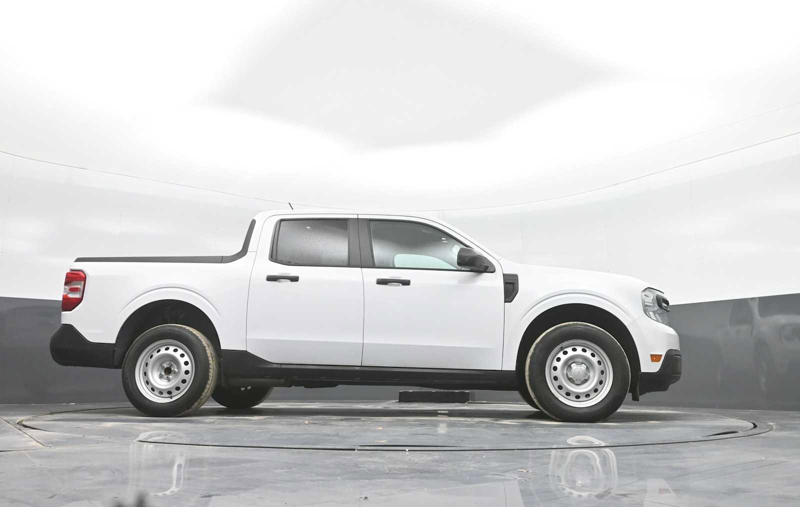 Used 2023 Ford Maverick XL image 35