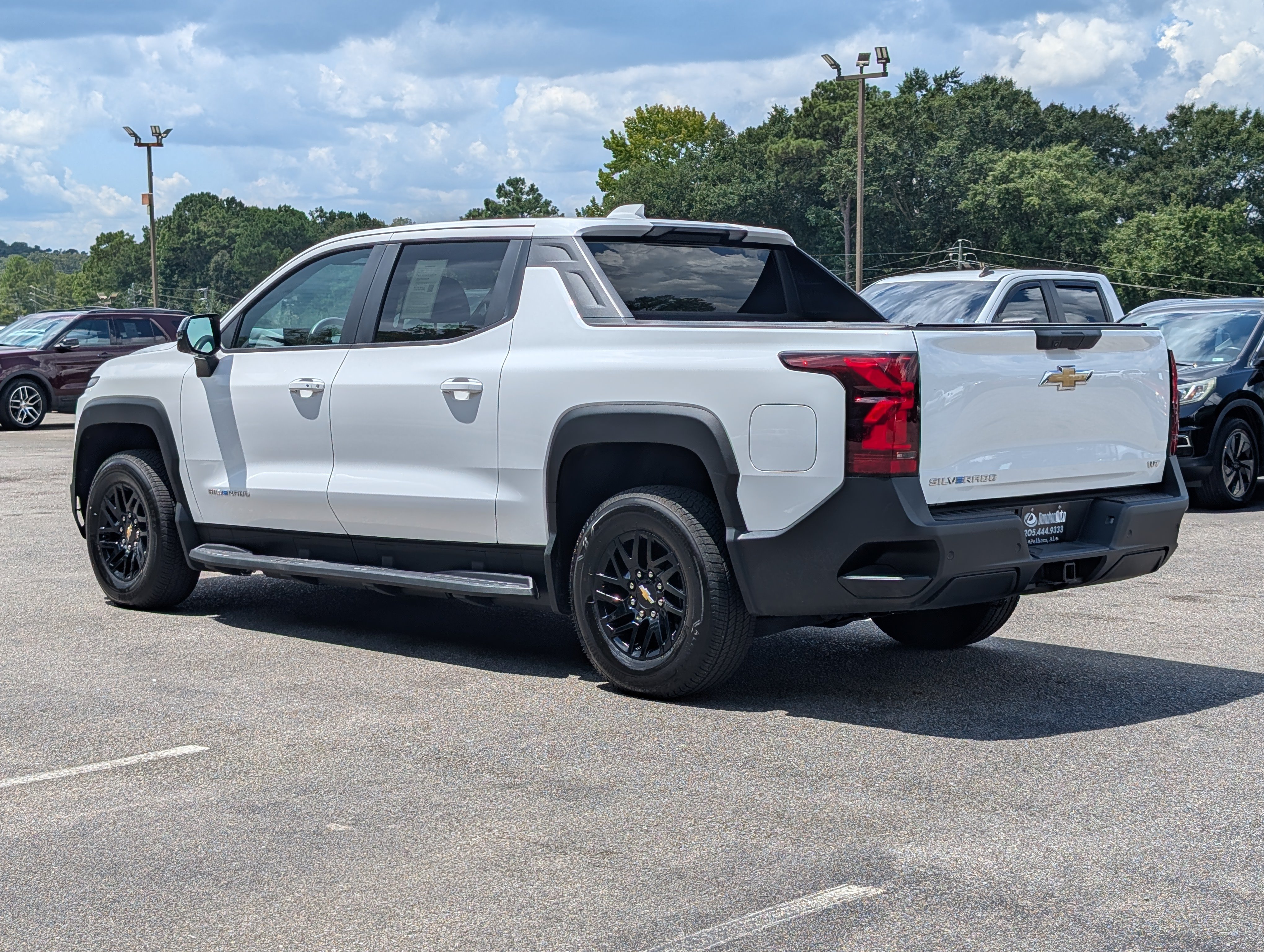 Used 2024 Chevrolet Silverado EV W/T AWD/4WD image 7