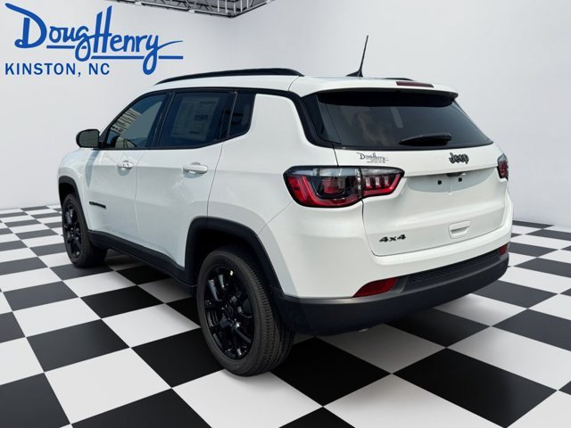 New 2026 Jeep Compass Latitude AWD/4WD image 3