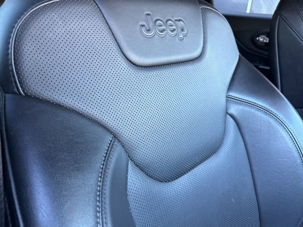 Used 2023 Jeep Cherokee Altitude Lux AWD/4WD image 63