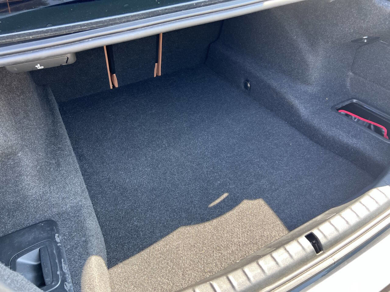 Used 2020 BMW 530i xDrive w/ Premium Package image 28