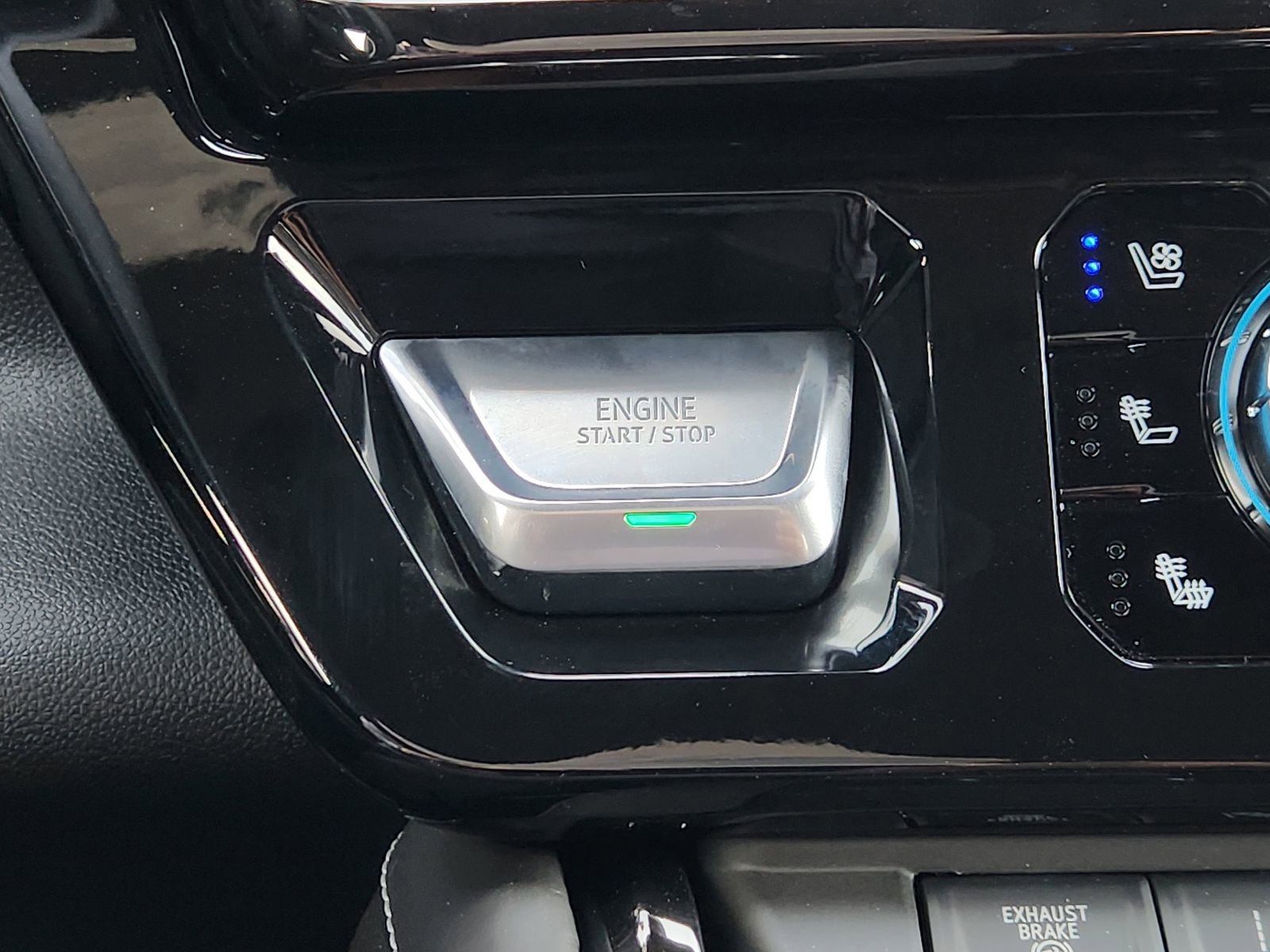 New 2026 GMC Sierra 2500 AT4X image 25