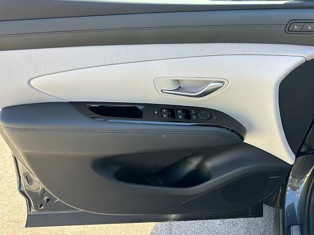 New 2025 Hyundai Tucson Limited image 9
