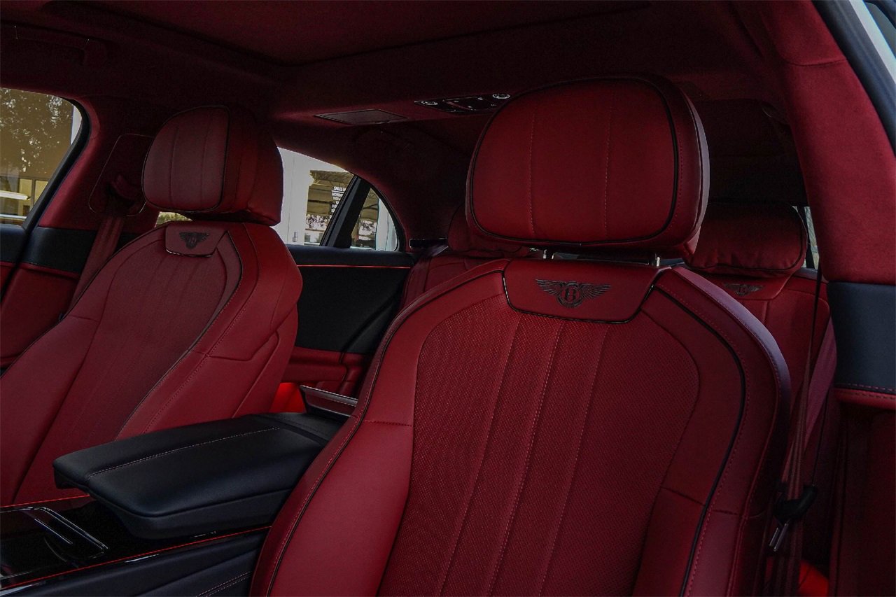 New 2026 Bentley Flying Spur Plug-In Hybrid image 21