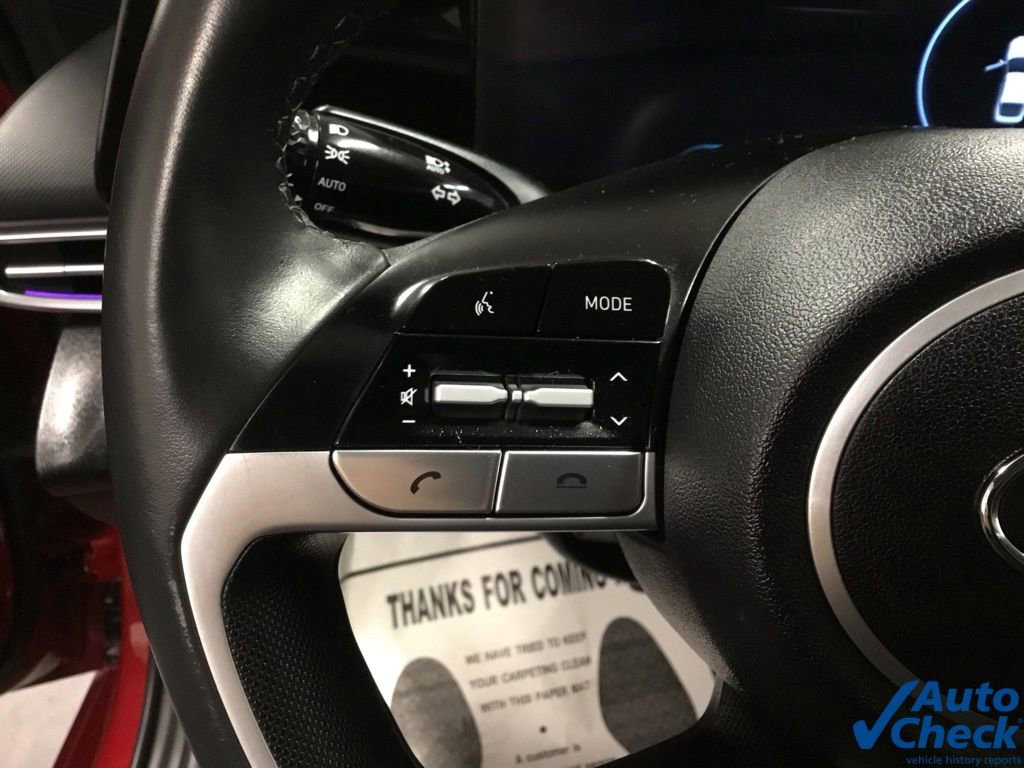 Used 2023 Hyundai Elantra Limited image 45