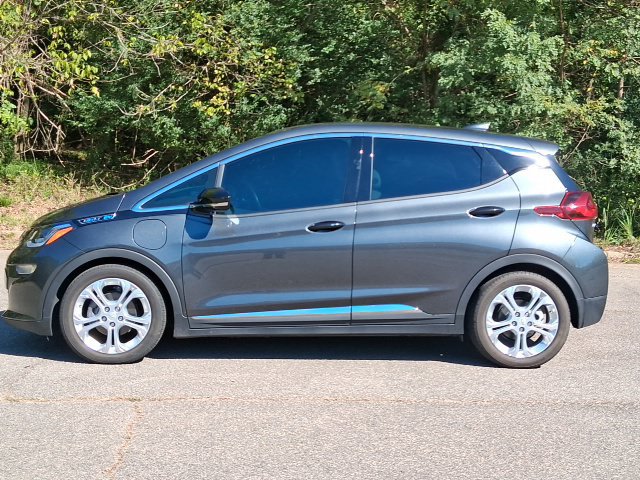 Used 2020 Chevrolet Bolt LT FWD image 2