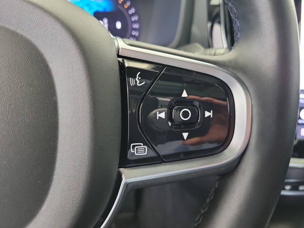 Used 2024 Volvo S60 B5 Plus w/ Climate Package FWD image 24