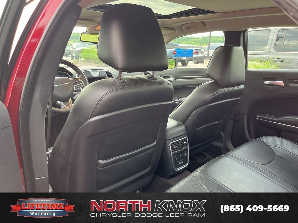 Used 2017 Chrysler 300 C w/ Safetytec Plus Group AWD/4WD image 9