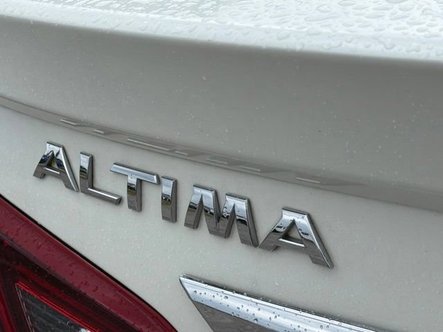 Used 2018 Nissan Altima 2.5 SR FWD image 12