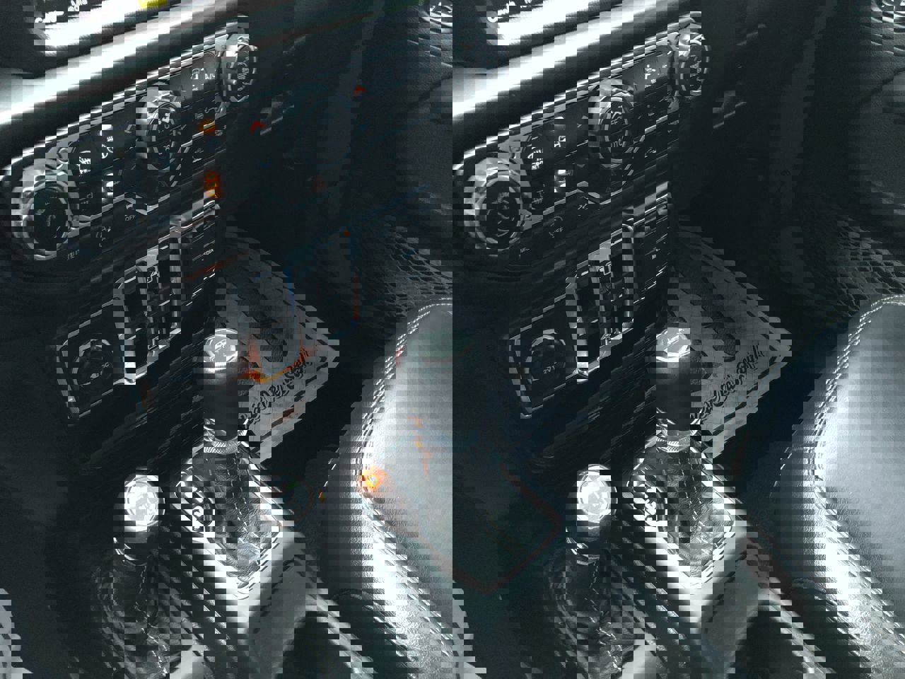 Used 2021 Jeep Gladiator Overland w/ Popular Equipment Package image 26