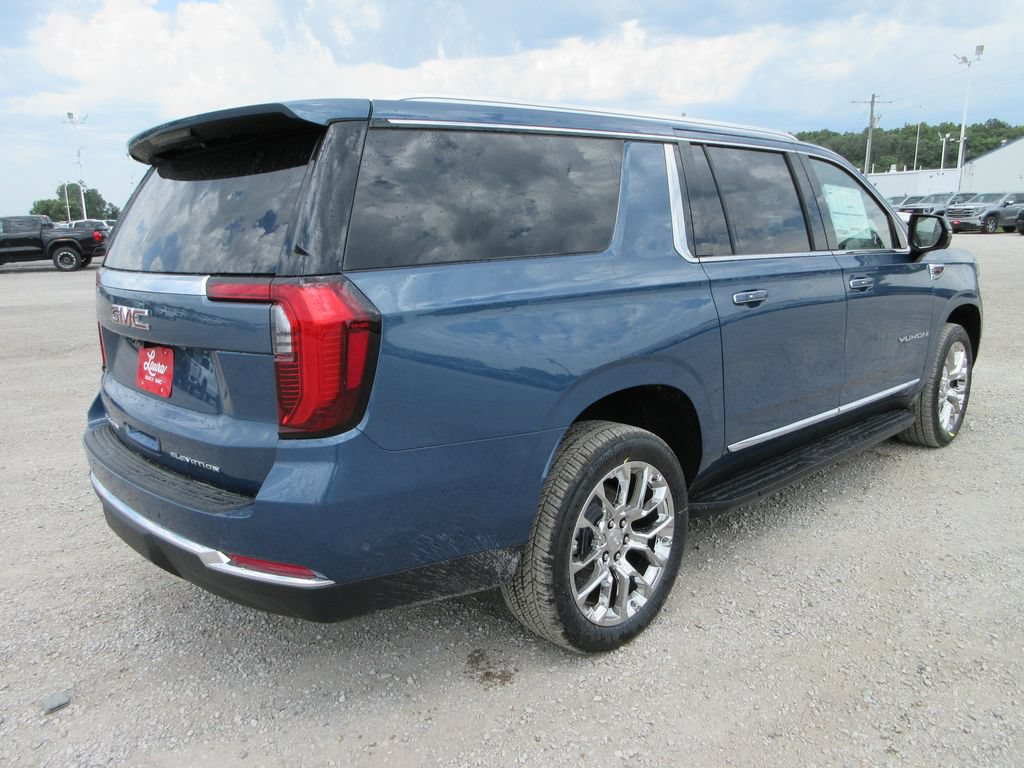 New 2026 GMC Yukon XL Elevation w/ Elevation Premium Package AWD/4WD image 4