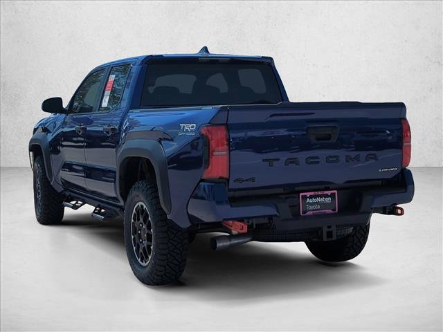 Certified 2025 Toyota Tacoma TRD Off-Road image 9