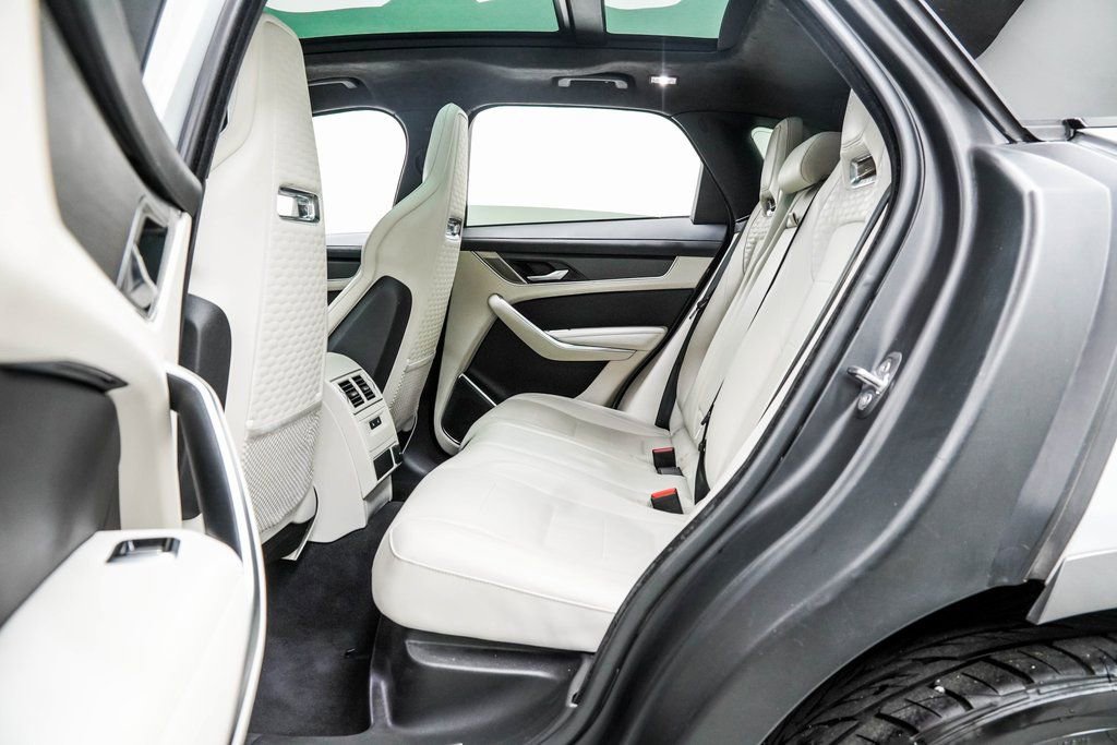 Used 2021 Jaguar F-PACE SVR image 42