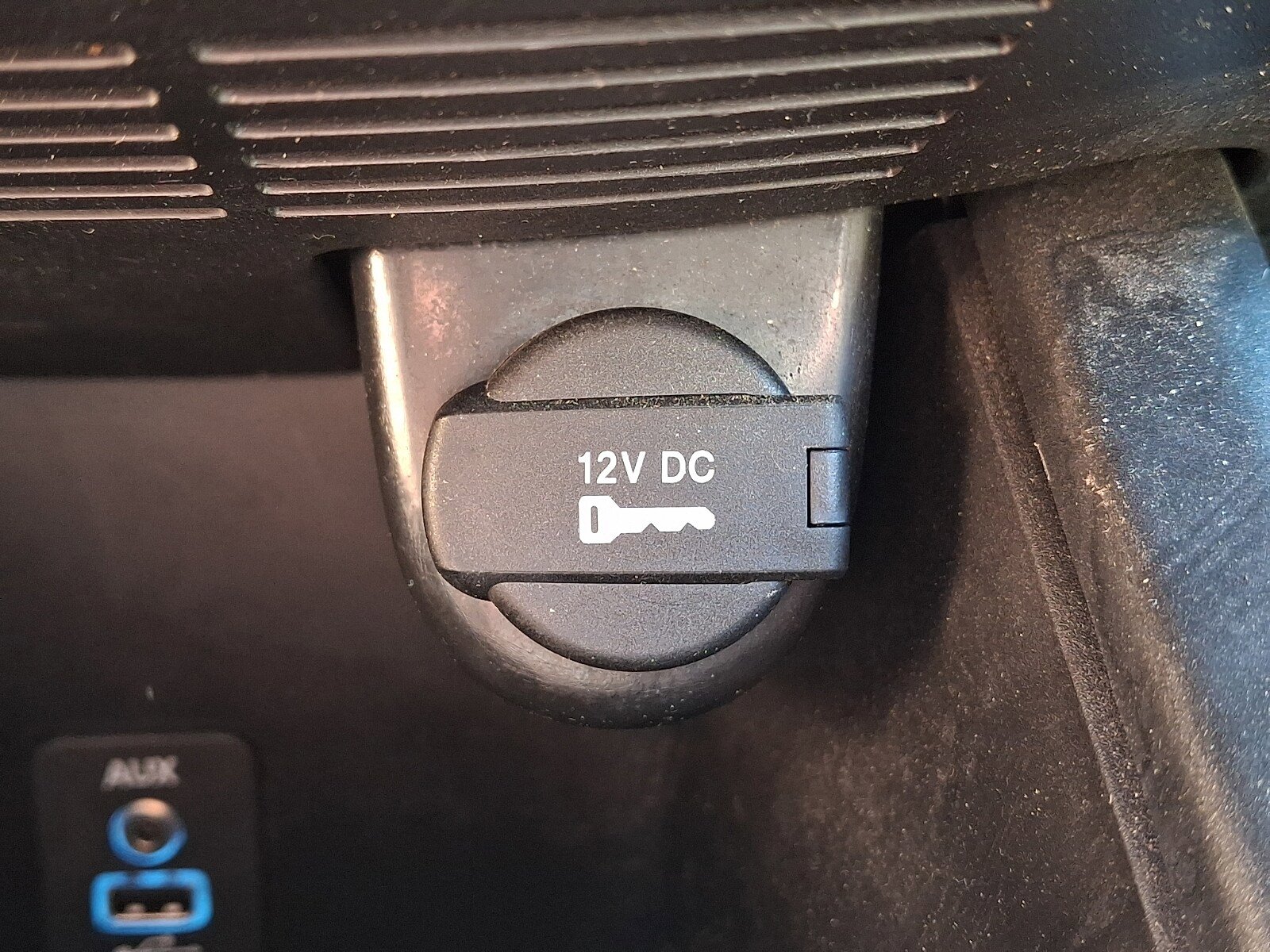 Used 2019 Dodge Journey SE FWD image 22