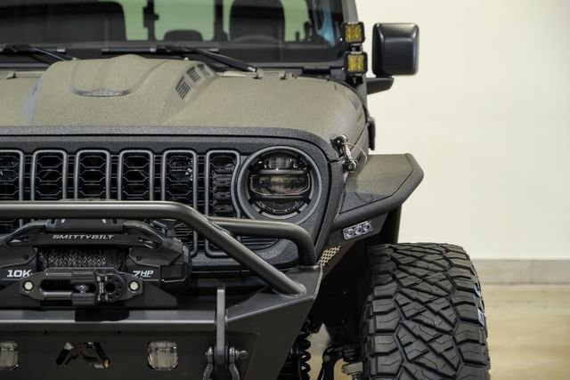 Used 2025 Jeep Gladiator Sport AWD/4WD image 26