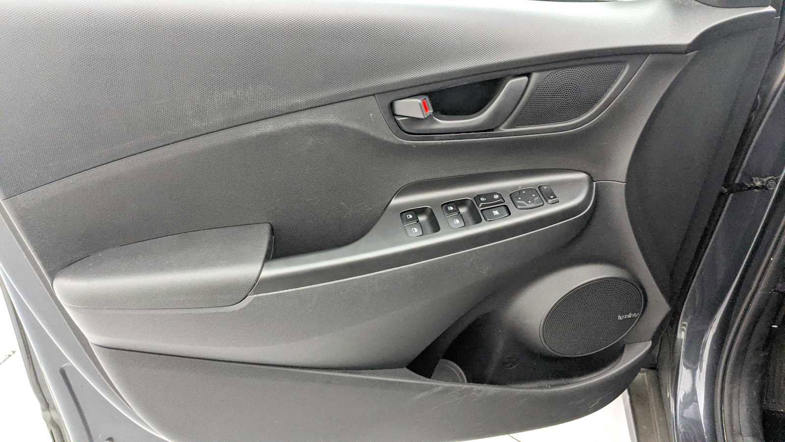 Used 2019 Hyundai Kona SEL w/ SEL Tech Package 02 image 14