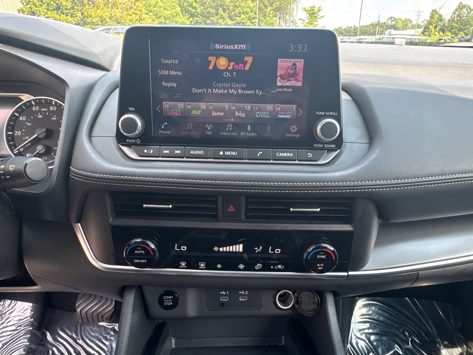 Used 2025 Nissan Rogue SV FWD image 29