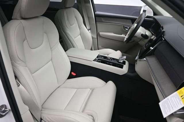 Certified 2026 Volvo XC90 T8 Ultra w/ Protection Package Premier AWD/4WD image 30