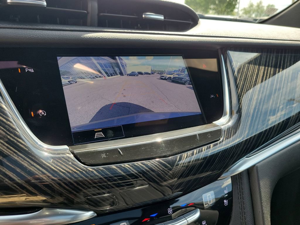 Used 2024 Cadillac XT6 Premium Luxury image 30