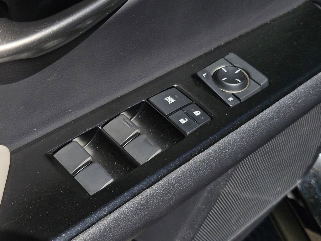 Used 2022 Lexus UX 200 w/ Accessory Package (Z2) FWD image 12