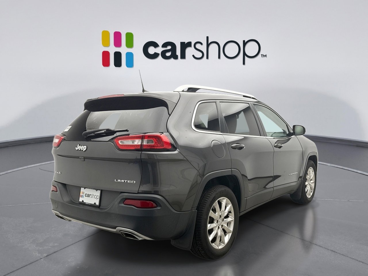 Used 2017 Jeep Cherokee Limited image 4