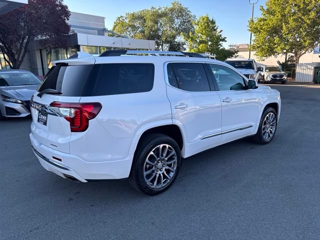 Used 2023 GMC Acadia Denali w/ Denali Ultimate Package AWD/4WD image 10