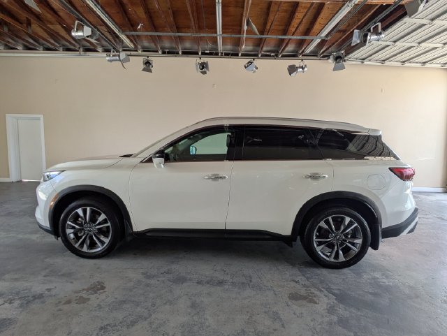 Used 2023 INFINITI QX60 Luxe w/ Vision Package AWD/4WD image 7