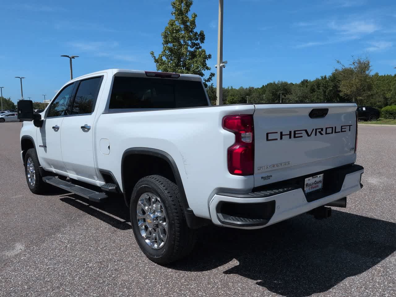 Used 2024 Chevrolet Silverado 2500 LTZ w/ LTZ Plus Package AWD/4WD image 4