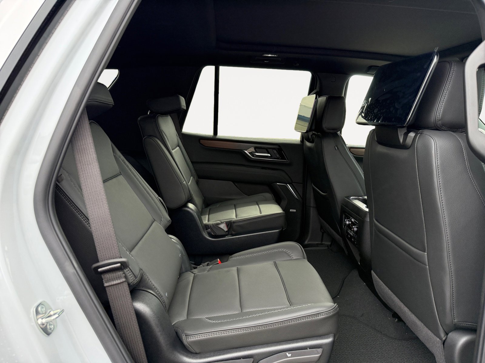 New 2026 GMC Yukon Denali image 18