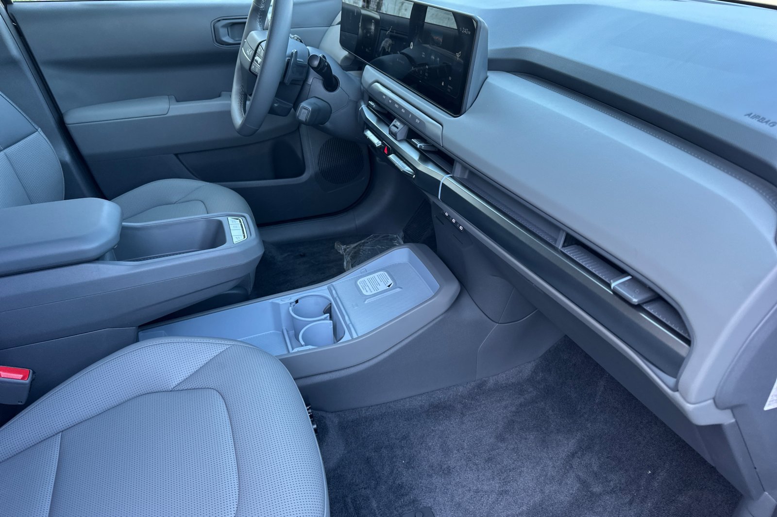 New 2027 Kia EV3 Wind FWD image 16