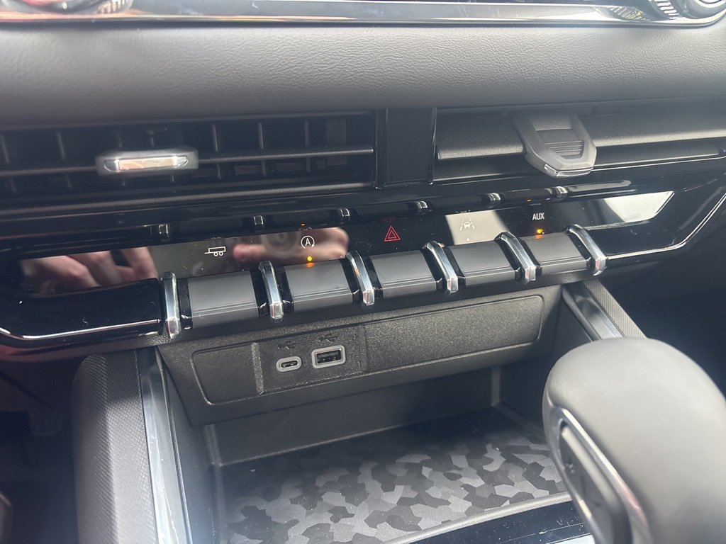 New 2026 GMC Canyon Elevation w/ Convenience Package image 14