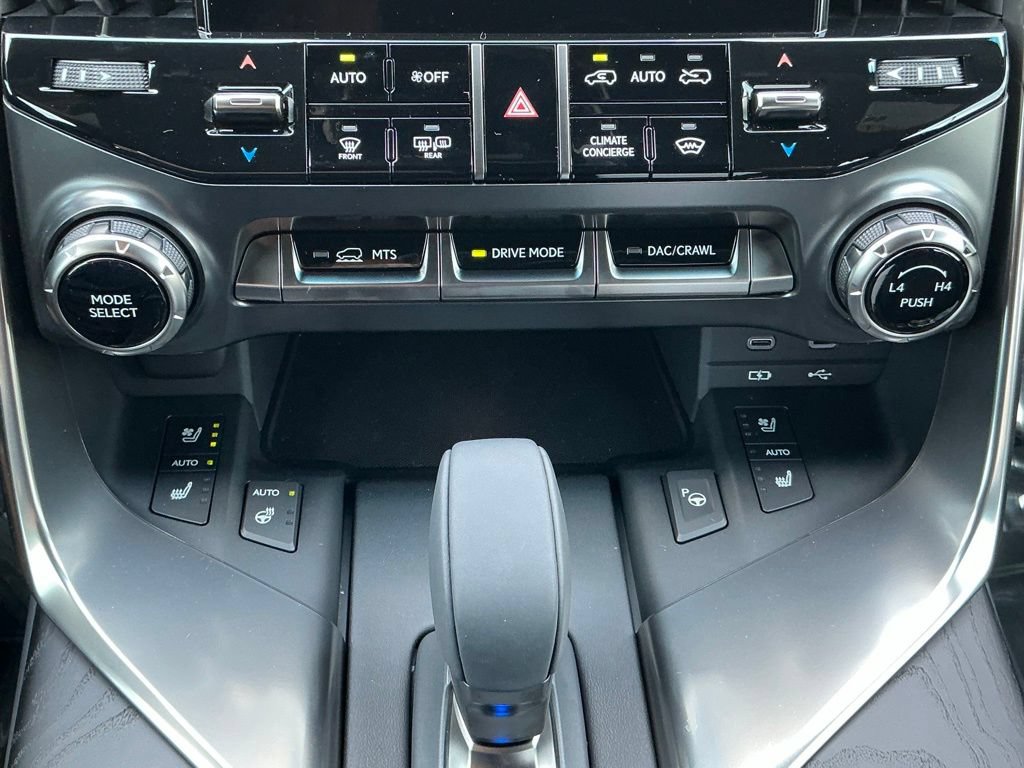 New 2026 Lexus LX 700h Luxury AWD/4WD image 27