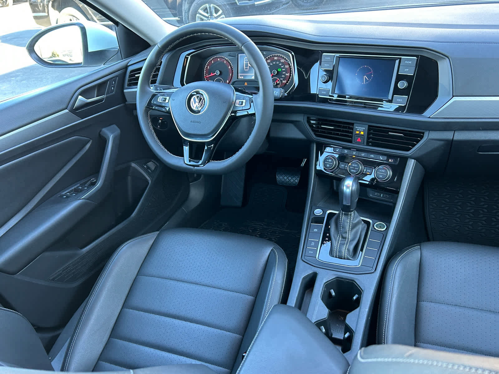 Used 2021 Volkswagen Jetta SE image 19