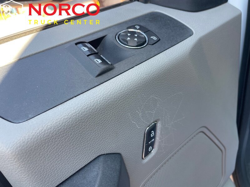 Used 2020 Ford F550 2WD Regular Cab Super Duty image 9