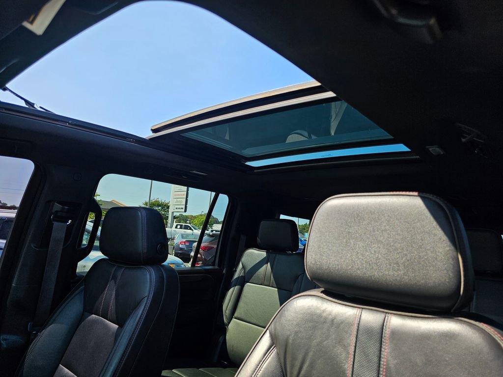 Used 2021 Chevrolet Suburban RST image 29