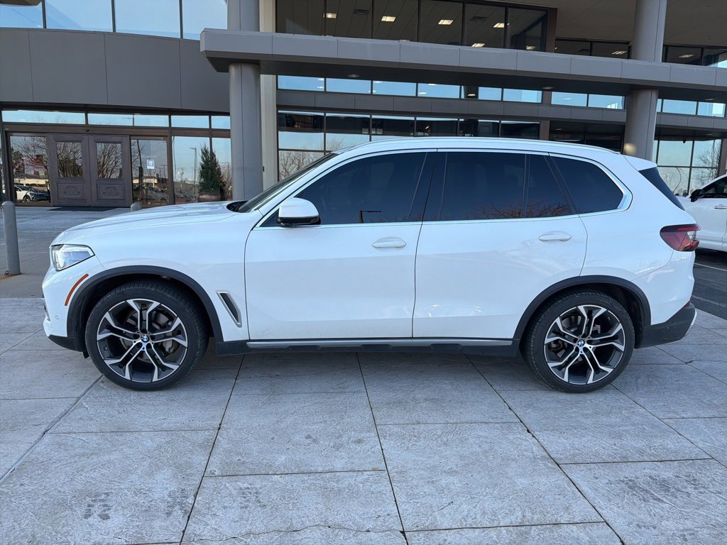 Used 2023 BMW X5 xDrive40i w/ Executive Package image 3