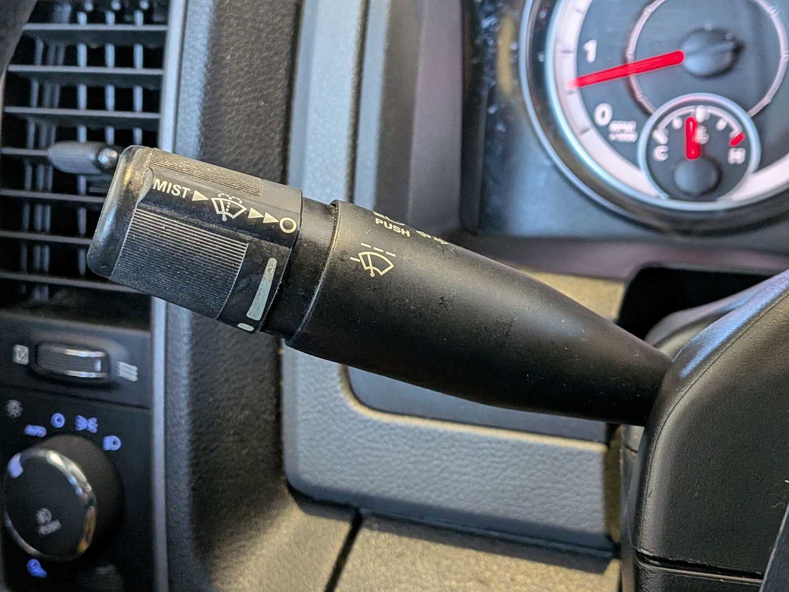 Used 2014 RAM 1500 Express image 23