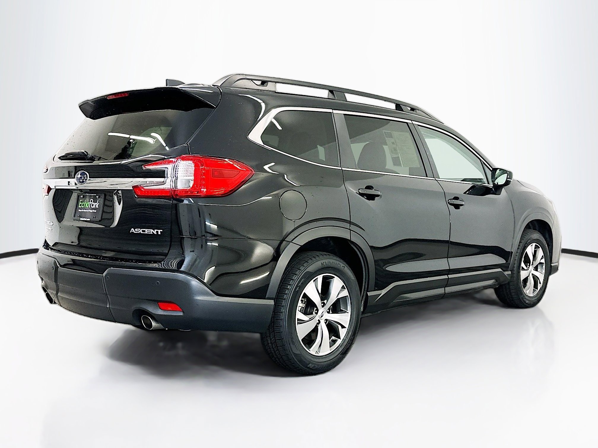 Used 2025 Subaru Ascent Premium AWD/4WD image 9