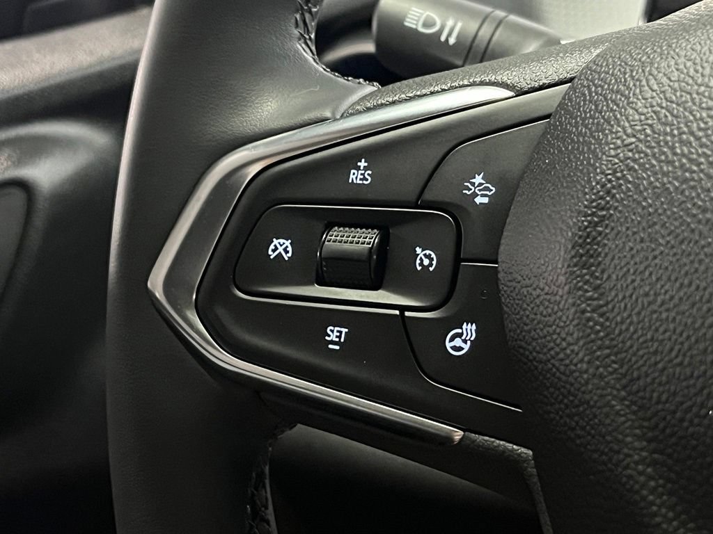 Used 2024 Chevrolet Trax LT w/ Driver Confidence Package FWD image 23