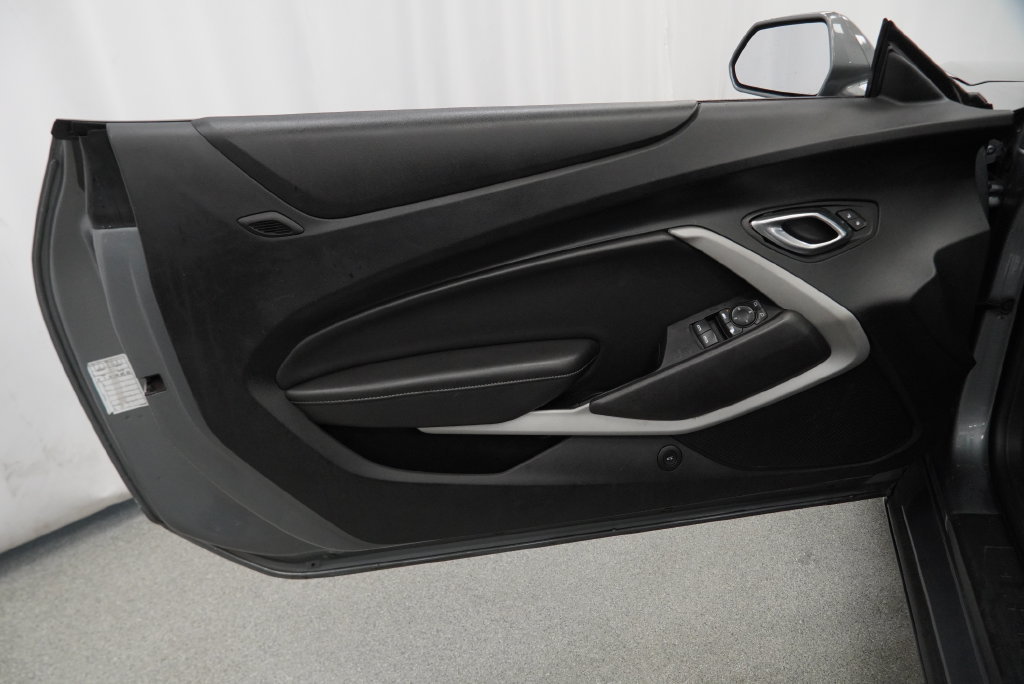 Certified 2020 Chevrolet Camaro LT RWD image 35