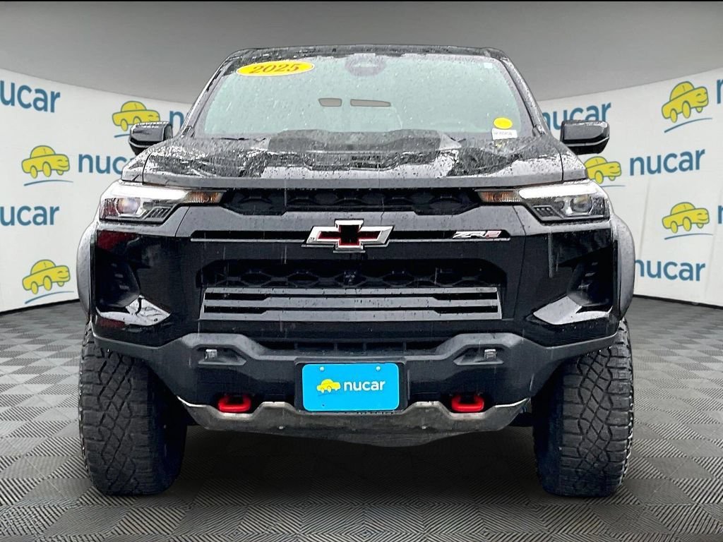 Used 2025 Chevrolet Colorado ZR2 w/ Technology Package AWD/4WD image 2