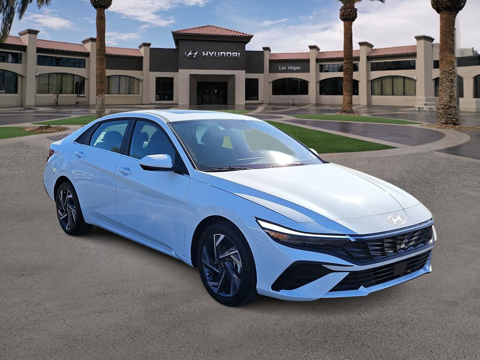Certified 2025 Hyundai Elantra SEL w/ Cargo Package FWD image 2