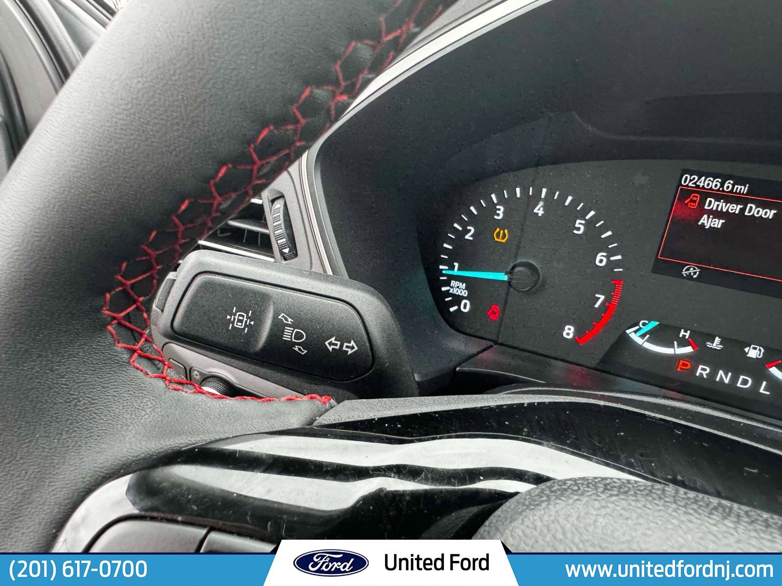 Used 2022 Ford Escape SEL w/ SEL Stealth AWD Package image 18