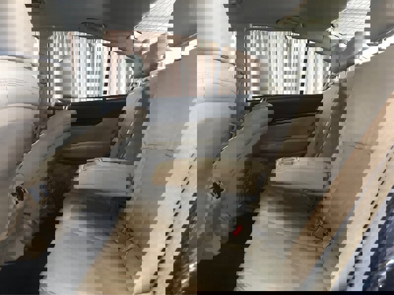 Used 2014 Subaru Legacy 2.5i Limited w/ Moonroof Package image 9