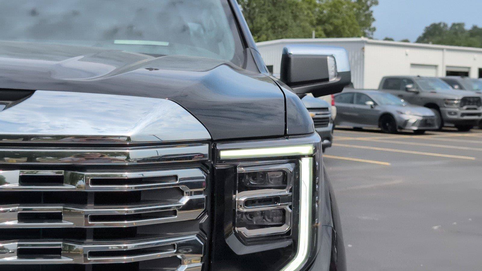 New 2026 GMC Sierra 1500 Denali w/ Denali Reserve Package AWD/4WD image 12