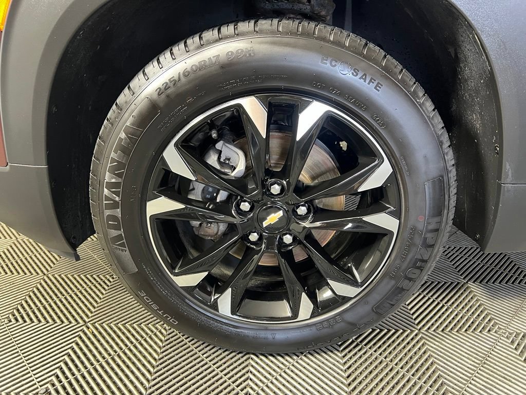 Certified 2022 Chevrolet TrailBlazer LT w/ Convenience Package FWD image 32