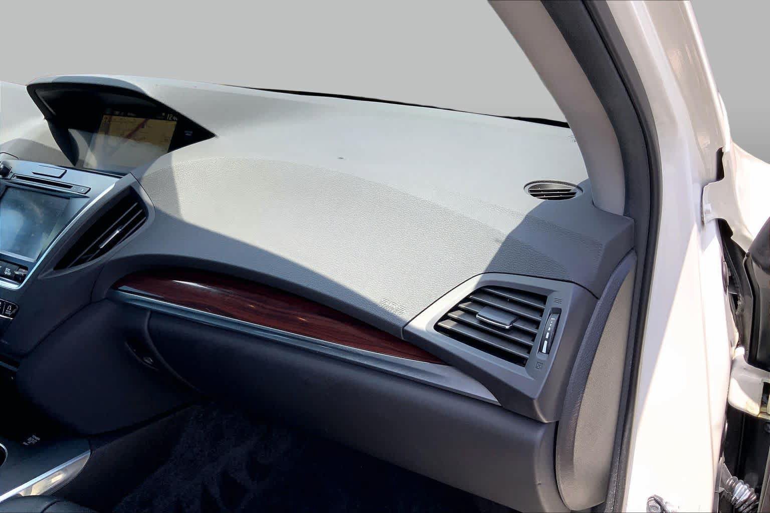 Used 2016 Acura MDX w/ Advance & Entertainment Pac FWD image 19