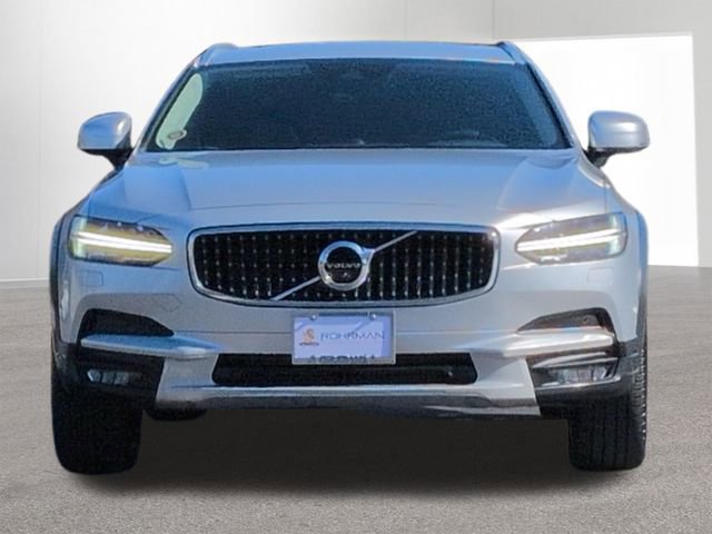 Used 2018 Volvo V90 T6 Cross Country w/ Convenience Package AWD/4WD image 2