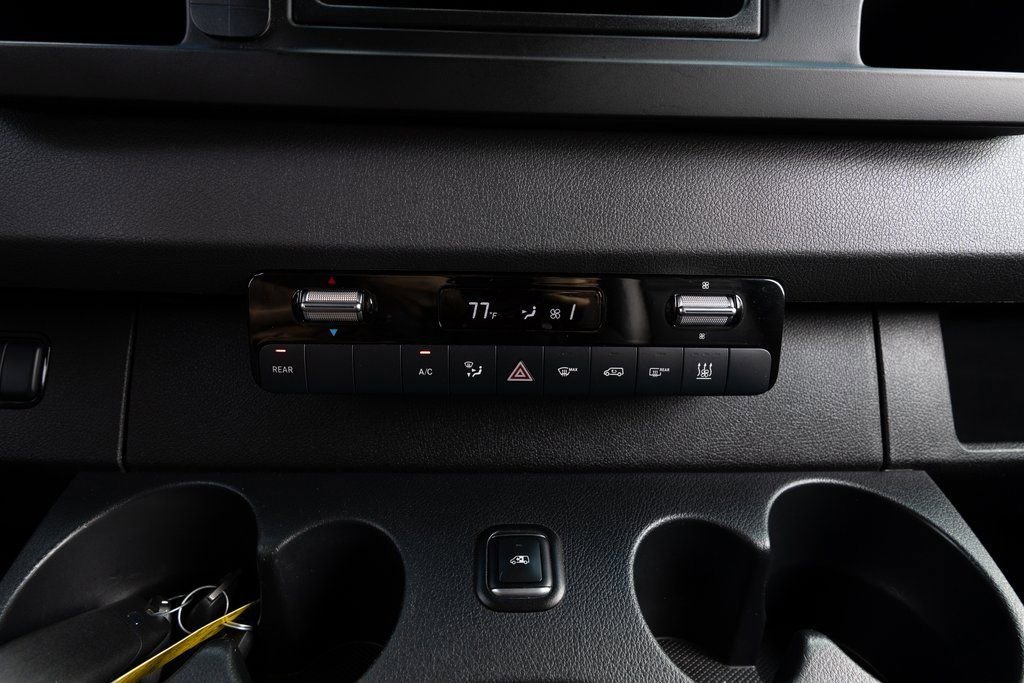 Used 2021 Mercedes-Benz Sprinter 2500 image 30