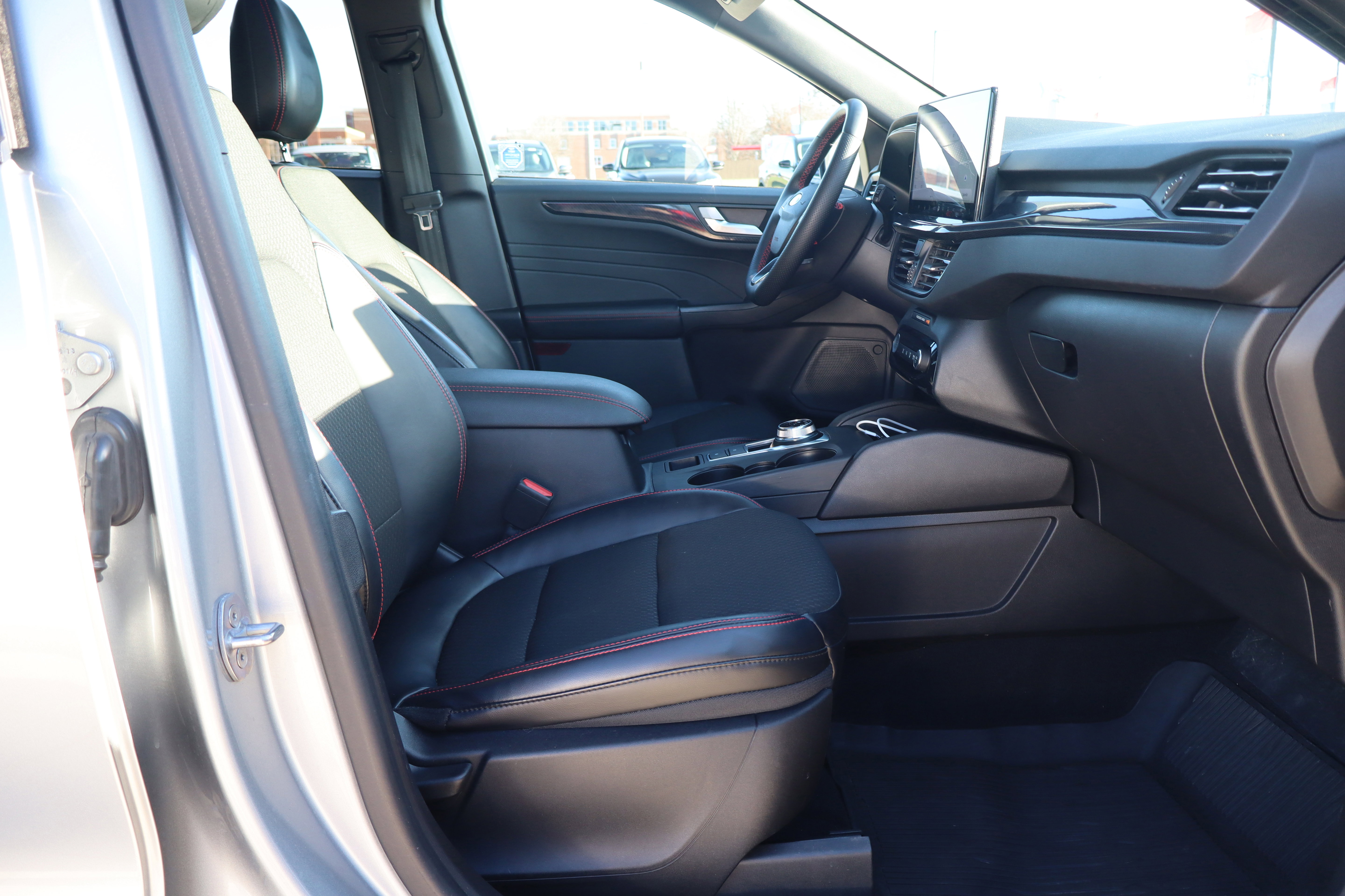 Used 2023 Ford Escape ST-Line w/ Tech Pack #1 image 13